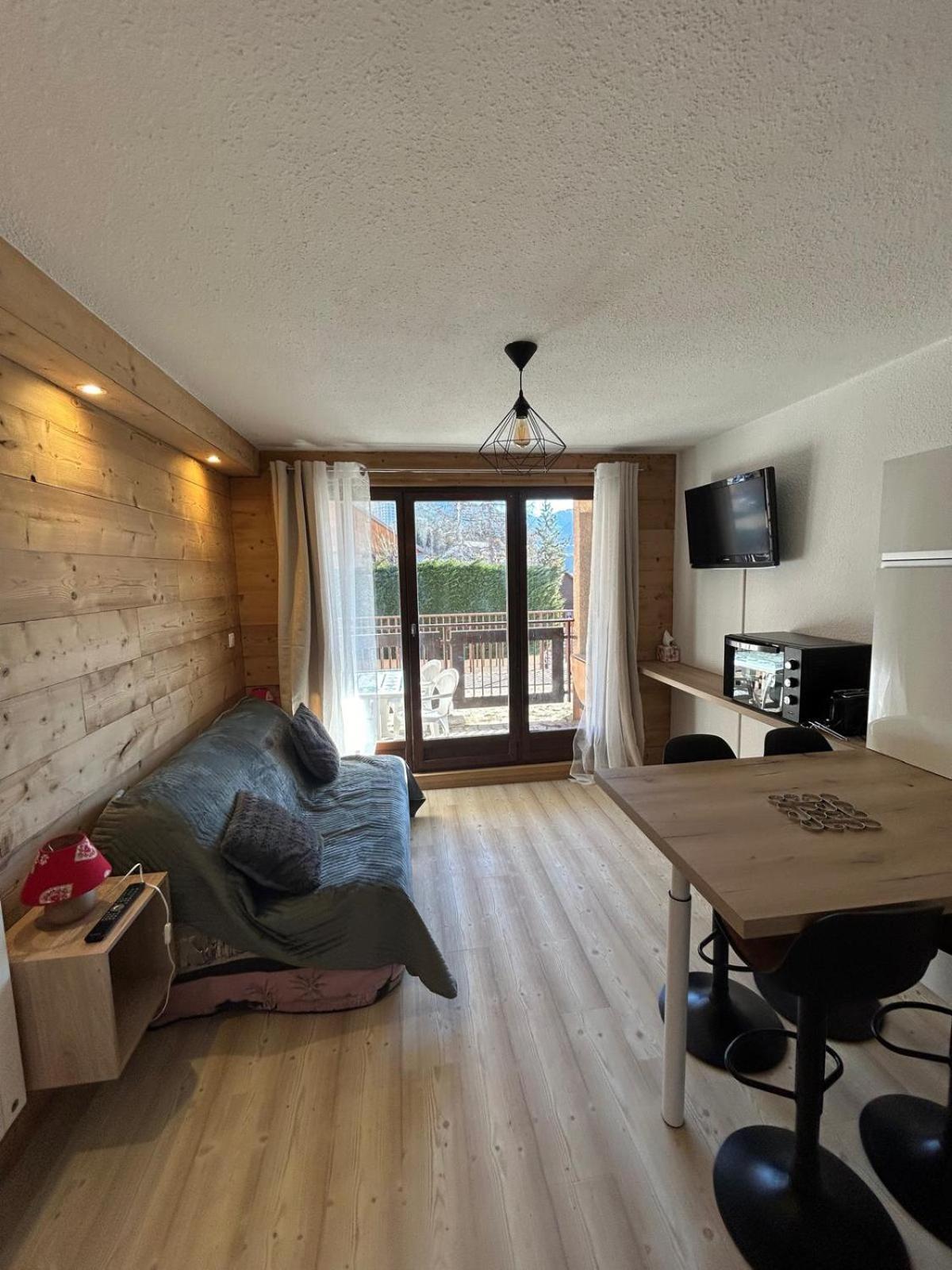 Chaleureux Appartement Moderne Бриансон Экстерьер фото